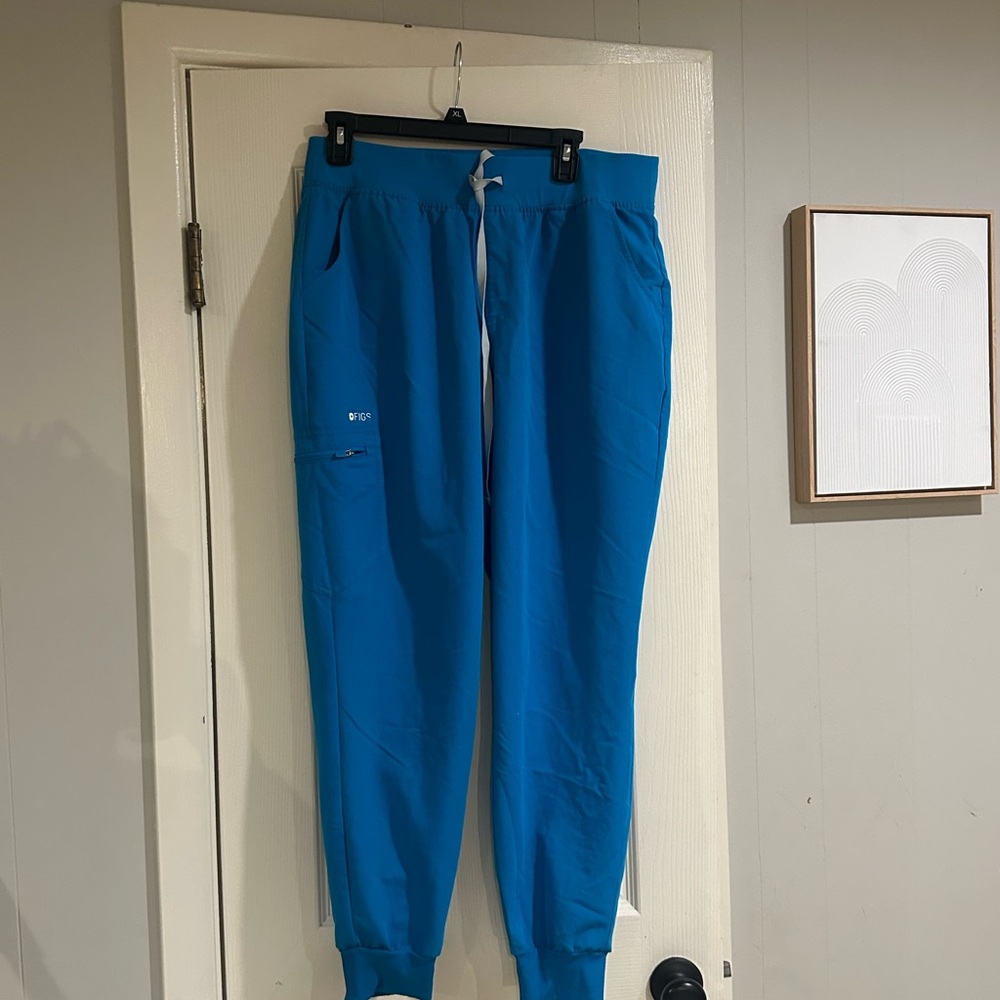 Figs Women's Joggers  XL Extreme Blue